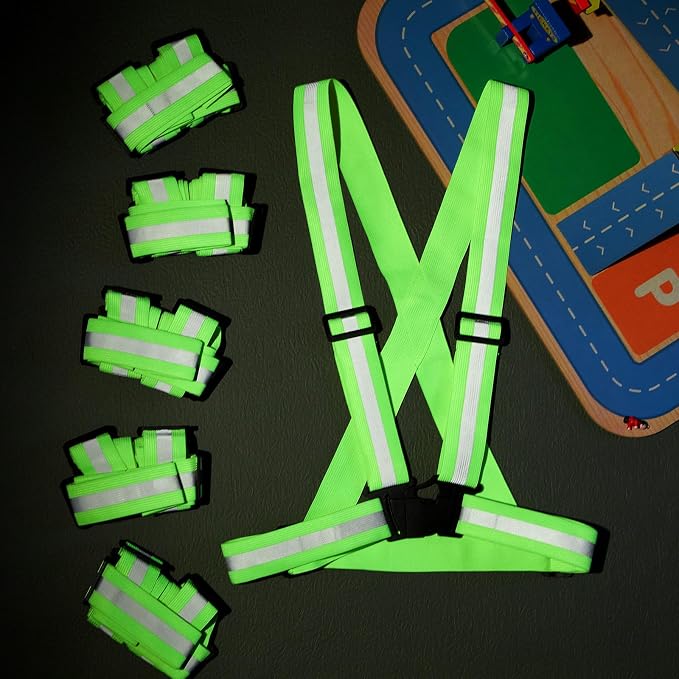 Hercicy 20 Pcs Green Reflective Vest High Visibility Safety Vest Adjustable Straps for Construction Work Running Adults (Green)