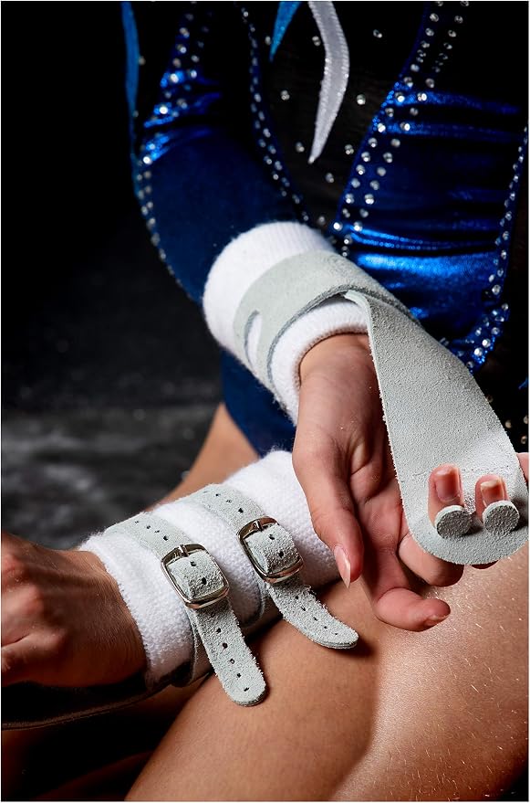 Gymnastics Grips Set, Grips for Gymnastics Girls, Dowel Grips with Soft Leather, Double Buckle Wrist Closure, and Adjustable Finger Holes, for All Ages