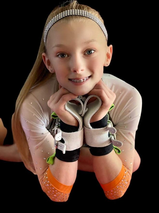 Gymnastics Grips Set, Grips for Gymnastics Girls, Dowel Grips with Soft Leather, Double Buckle Wrist Closure, and Adjustable Finger Holes, for All Ages