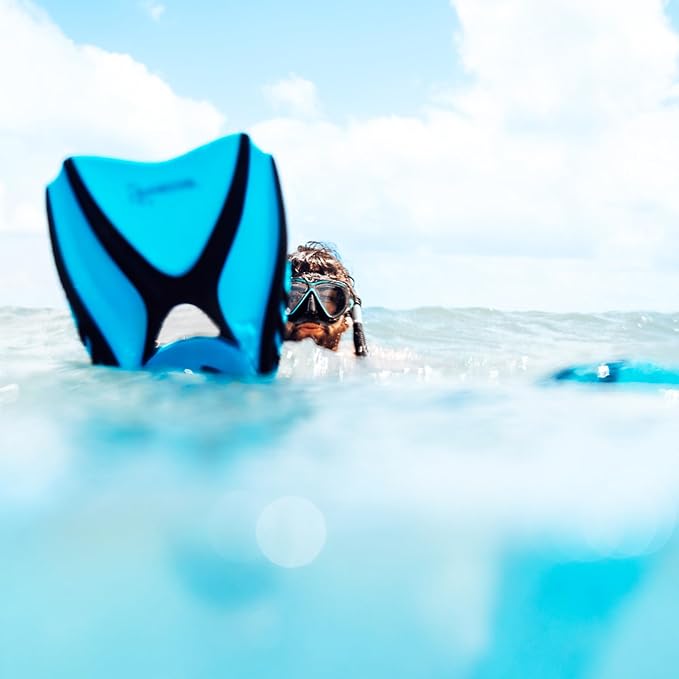 Seavenger Hanalei Anti-Fog 4-Piece Snorkeling Set with Soft-Flex Dry Snorkel, Adjustable Open-Heel Fins, Twin-Lens Mask, and Mesh Bag