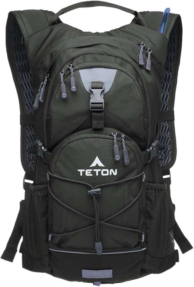 Teton Oasis/Trailrunner Hydration Backpack – Lightweight Water Pack with 2L/3L Bladder for Hiking, Running, Cycling, Biking 18L/22L Sizes – Sewn-in Rain Cover – Fits Men and Women