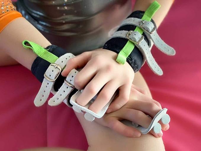 Gymnastics Grips Set, Grips for Gymnastics Girls, Dowel Grips with Soft Leather, Double Buckle Wrist Closure, and Adjustable Finger Holes, for All Ages