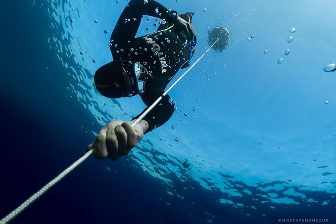 Tidal Glide Freedive Mask - Low Volume mask Designed for Freediving, Spearfishing, and Snorkeling. Anti-Fog Freediving mask.