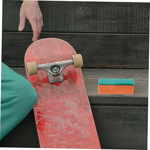 Mikikit 2pcs Skateboard Grip Tape Cleaner Compact Rubber Eraser for Dust Removal Portable Cleaning Tool for Skateboards and Scooters