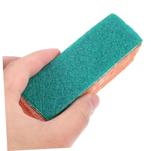 GALPADA 2pcs Skateboard Grip Tape Cleaner -wear Rubber Eraser for Cleaning of Grip Tape and Compact Design for Easy Portability for Skateboards and Other Items
