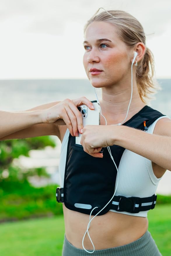 Spigen Dynamic Shield Running Vest