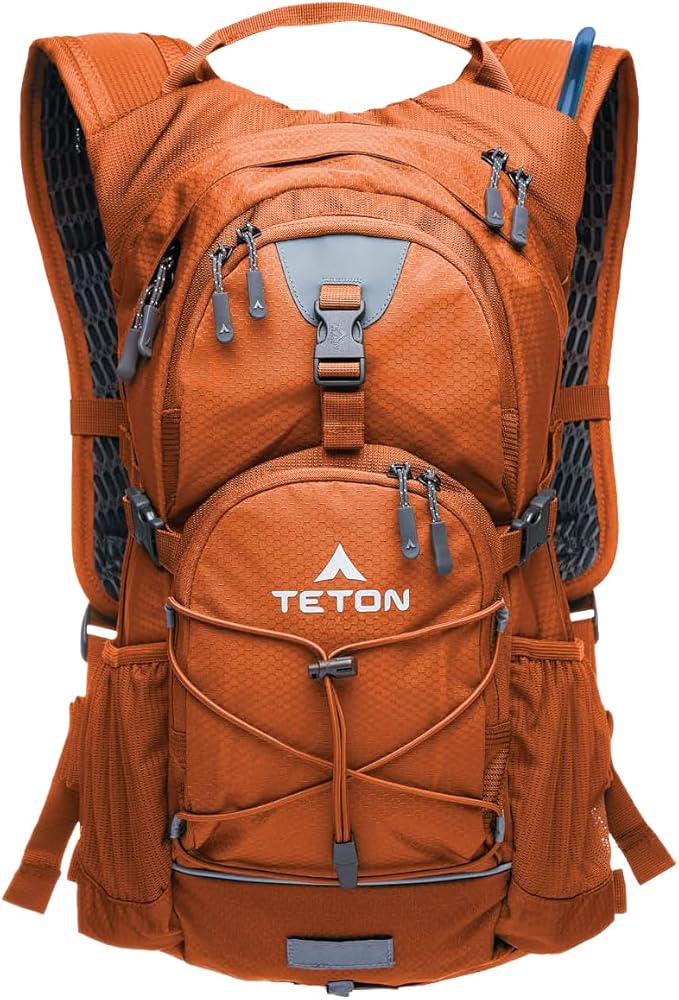 Teton Oasis/Trailrunner Hydration Backpack – Lightweight Water Pack with 2L/3L Bladder for Hiking, Running, Cycling, Biking 18L/22L Sizes – Sewn-in Rain Cover – Fits Men and Women