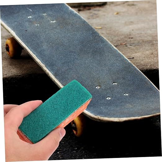 LIOOBO 4pcs Skateboard Grip Tape Cleaner Durable Rubber Tool for Optimal Grip Multifunctional Design for Skateboards Tennis Rackets Shoe Soles Reliable Cleaning Accessory