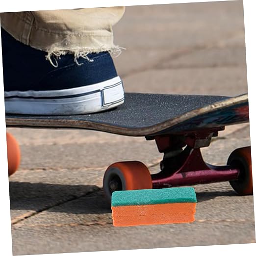 LIOOBO 2pcs Skateboard Accessories Skateboard Grip Tape Cleaner for Easy Cleaning