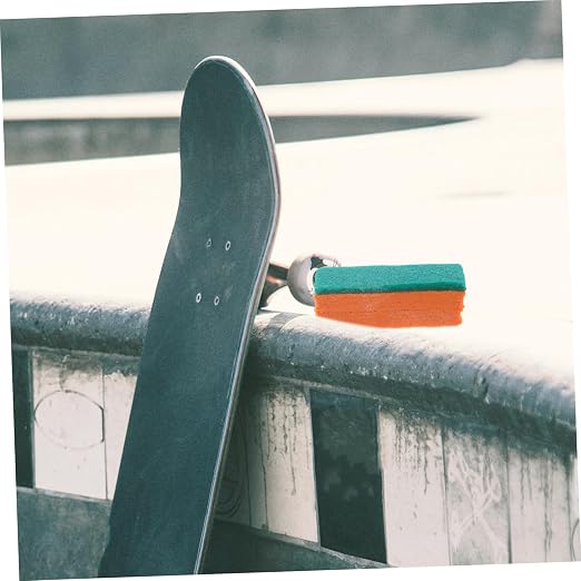 LIOOBO Hanzhy Skateboard Grip Tape Cleaner Multi-Function Skateboard Tape Remover Wear-Resistant Bottom Wrap Cleaner