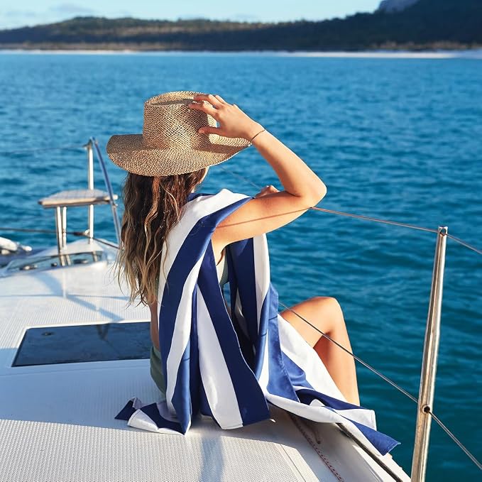 Dock & Bay Beach Towel - Quick Dry, Sand Free - Compact, Lightweight - 100% Recycled - Includes Bag - Cabana - Navy - Large (160x90cm, 63x35)