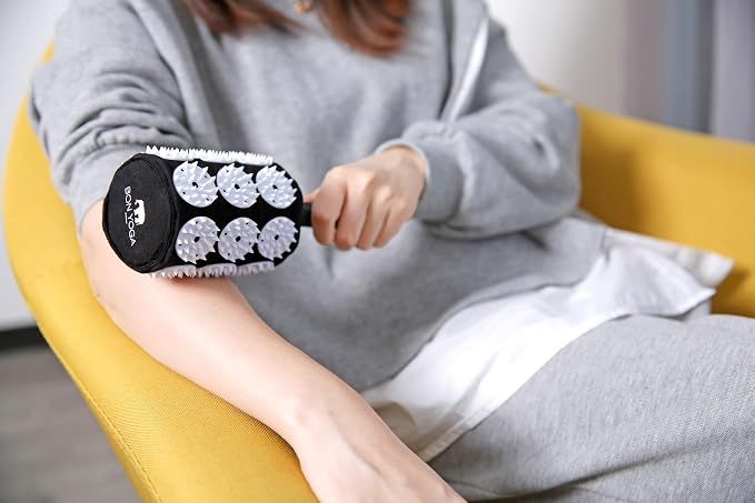 Bed of Nails Acuroller Original Bon Acupressure Roller Design with 864 Precision Nails, Length with Handle - 9", Without Handle - 4", Roller Diameter - 2.5"