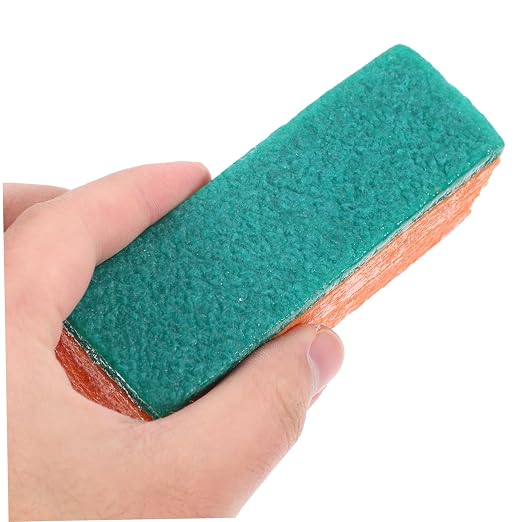 Totority 2pcs -wear Rubber Skateboard Grip Tape Cleaner Multifunctional Eraser for Skateboards Tennis Rackets and Shoe Soles Compact and Cleaning Tool