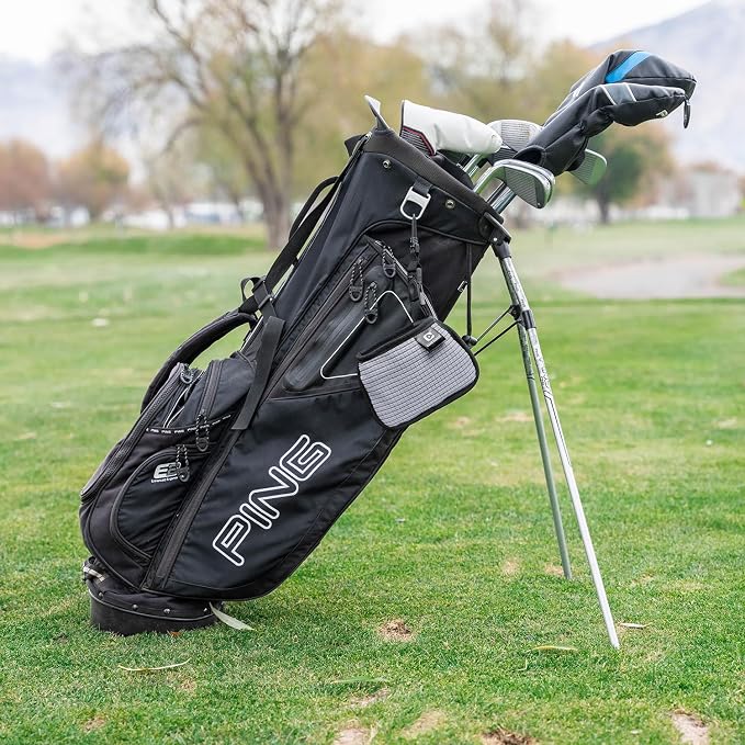 Club Scrub Mini, Golf Club and Golf Ball Cleaning Bag, Waterproof Clean Face Technology Liner, Detachable Clip, Machine Washable, Cleans Club Grooves, Dry Exterior