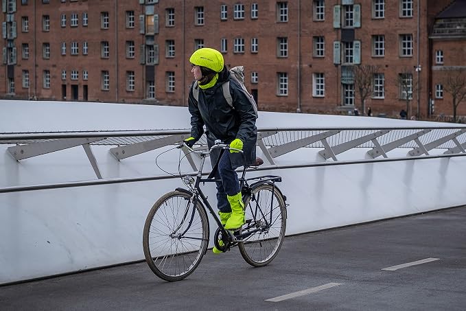 GripGrab Bicycle Helmet Cover Waterproof High Visibility Reflective Cycling Rain Cover Rainproof Windproof Adjustable