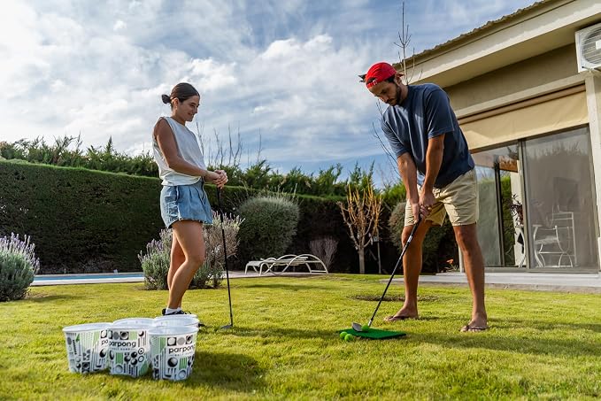 VULCANO SPORTS Par Pong Backyard Golf Chipping Game – Outdoor Golf Game with 12 Buckets, 2 Hitting Mats & Golf Balls – for Adults, Tailgating, BBQ, Parties & Gifts for Golfers.