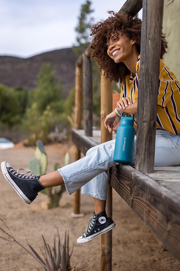LifeStraw Go Series — Insulated Stainless Steel Water Filter Bottle for Travel and Everyday Use removes Bacteria, Parasites and Microplastics, Improves Taste, 1L, Aegan Sea