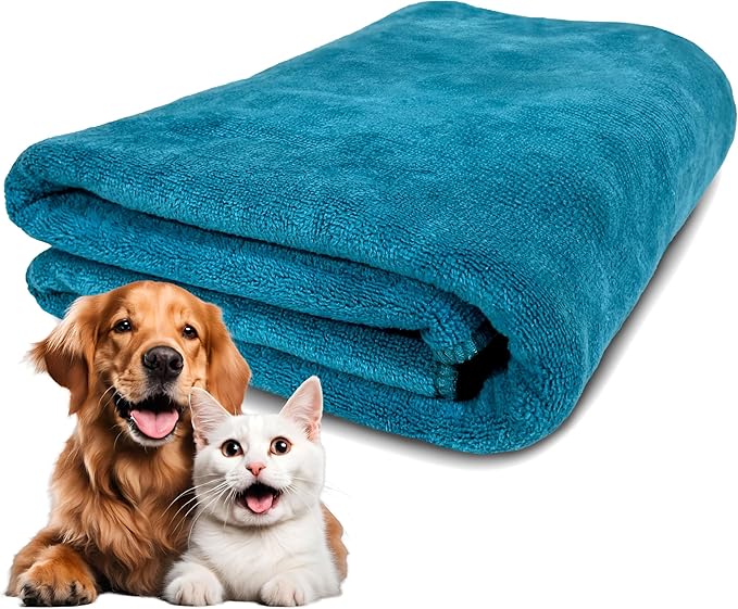 Extra Large Dog Towel for Big Dogs — 400 GSM Premium Microfiber, Fits Golden Retriever, Labrador, Bernese — Super Absorbent Quick Dry, Machine Washable (Green, XL)