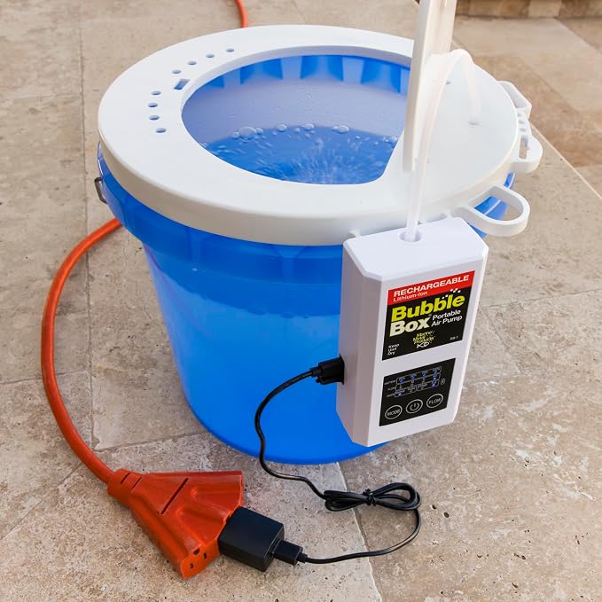 Marine Metal RB-1 Rechargeable Bubble Box Live Bait Aerator, Water Resistant Air Pump, Portable