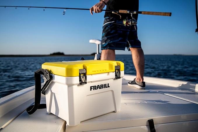 Frabill Magnum Bait Station 19 Quart Live Bait Well, White and Yellow