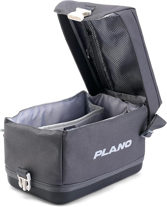 Plano Weekend Softside 3500 Tackle Bag, Cutting-Edge Fishing Tackle Bag, Molded Waterproof Base, Spacious Storage, Die Cut Tool Sleeves, Daisy Chain Attachment Points