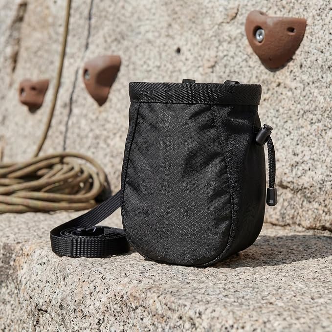Climbing Chalk Bag for Rock Climbing - with Chalk Ball - Adjustable Black Chalk Bag Bouldering for Rock Climbing Equipment