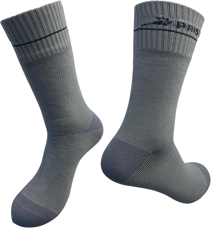 Pristis Exquisite Outdoor Fishing Equipment Combination, High Strength Fish Gripper & Athletic Waterproof Socks (Large), Nice Gift for Family
