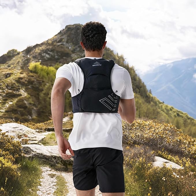 Running Hydration Vest 5L, Running Backpack with 2x500ml Soft Flask, Lightweight Water Backpack Reflective Trail Running Vest for Running Hiking Cycling