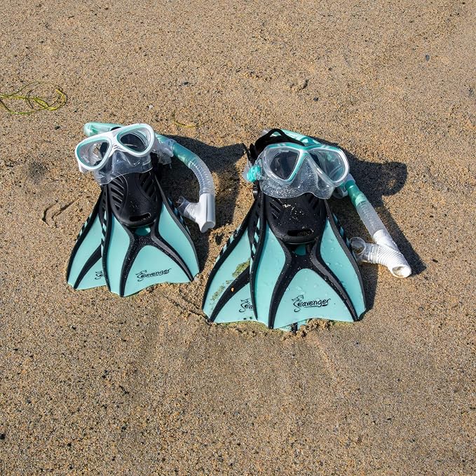 Seavenger Hanalei Anti-Fog 4-Piece Snorkeling Set with Soft-Flex Dry Snorkel, Adjustable Open-Heel Fins, Twin-Lens Mask, and Mesh Bag
