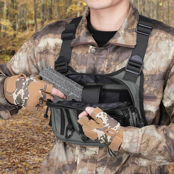 CVLIFE Outdoor Chest Bag for Men, Tactical Chest Pack, Adjustable Running Vest Bag, Lightweight Anti-theft EDC Rig for Hiking