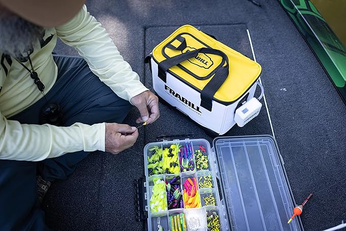 Frabill Universal Bait Station 8 QT.,White