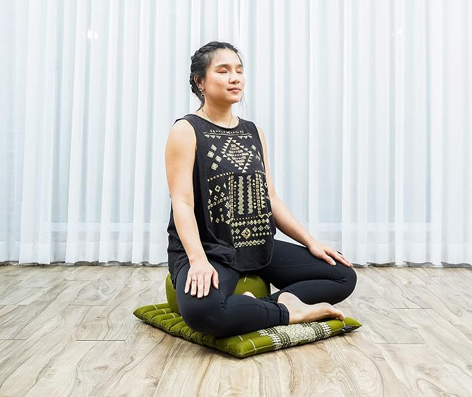 Leewadee Meditation Cushion Set – 1 Small Zafu Yoga Pillow and 1 Small Roll-Up Zabuton Mat Filled with Kapok