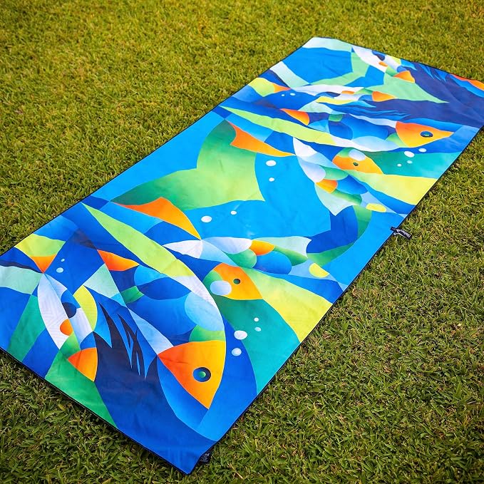 Elite Trend Quick Dry Towel Extra Large 78x35 Inch - Microfiber Beach Towel - Perfect for Beach, Travel, Swimming, Pool, Yoga, Hiking, Camping - Lightweight, Fast Drying, Compact for Adults (Fishes)